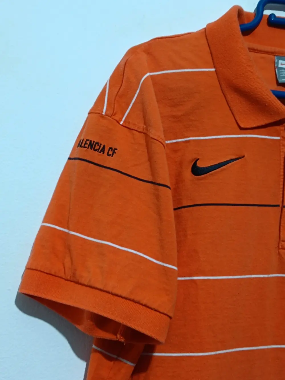 Polo vintage Valencia FC Nike talla XL pero sirve para L ver medidas, foto 3