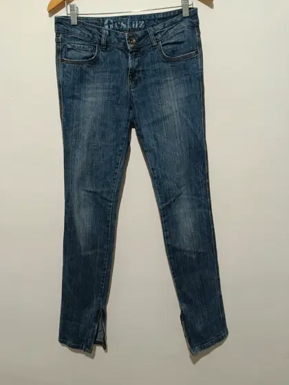 Pantalon vaquero Gestuz talla 29/34 sirve para M ver medidas