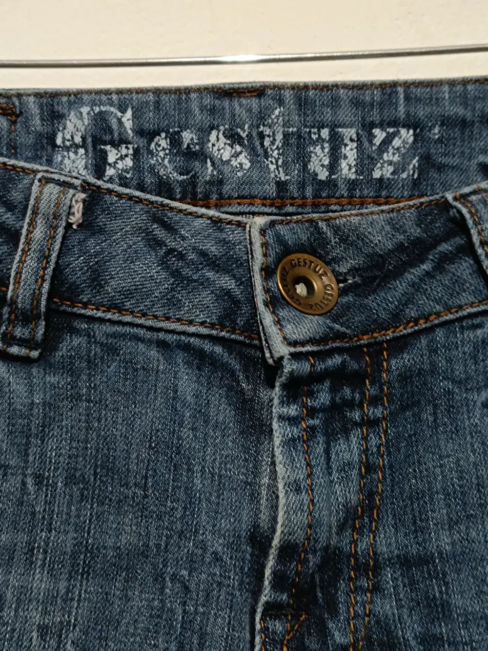 Pantalon vaquero Gestuz talla 29/34 sirve para M ver medidas, foto 3