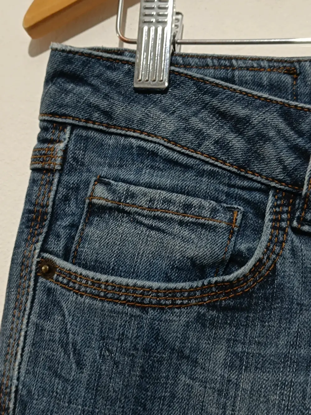 Pantalon vaquero Gestuz talla 29/34 sirve para M ver medidas, foto 4