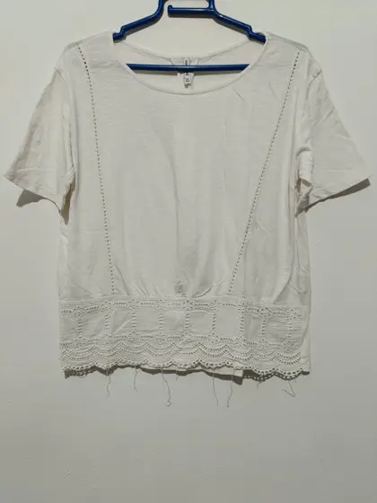 Camiseta blusa de punto bordada Stradivarius talla S