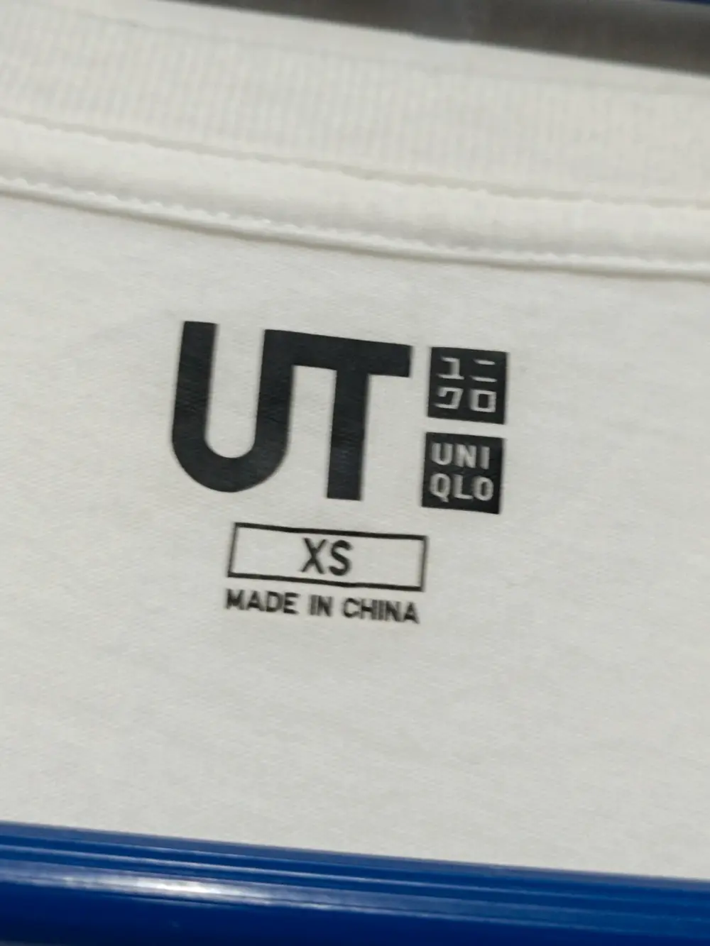 Camiseta manga corta Passionate Chimmy BTS BT21 colección Uniqlo talla XS sirve para S ver medidas, foto 4