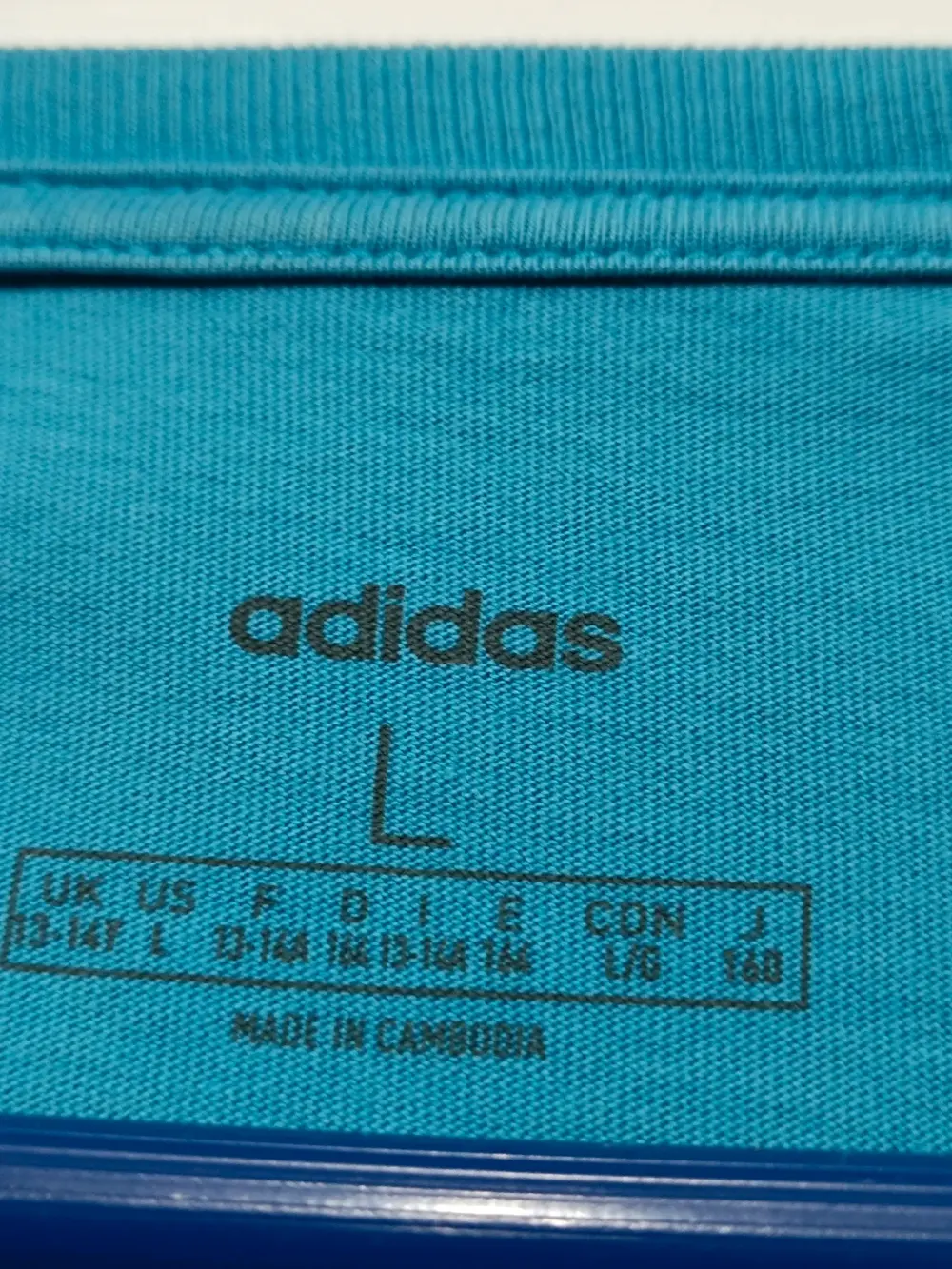 Camiseta manga corta Adidas talla 14años sirve para S ver medidas, foto 5