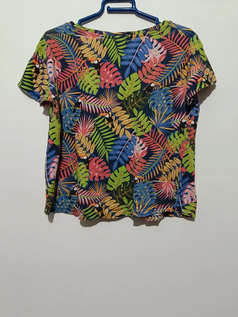 Camiseta top estampada hojas Sfera talla M, foto 3