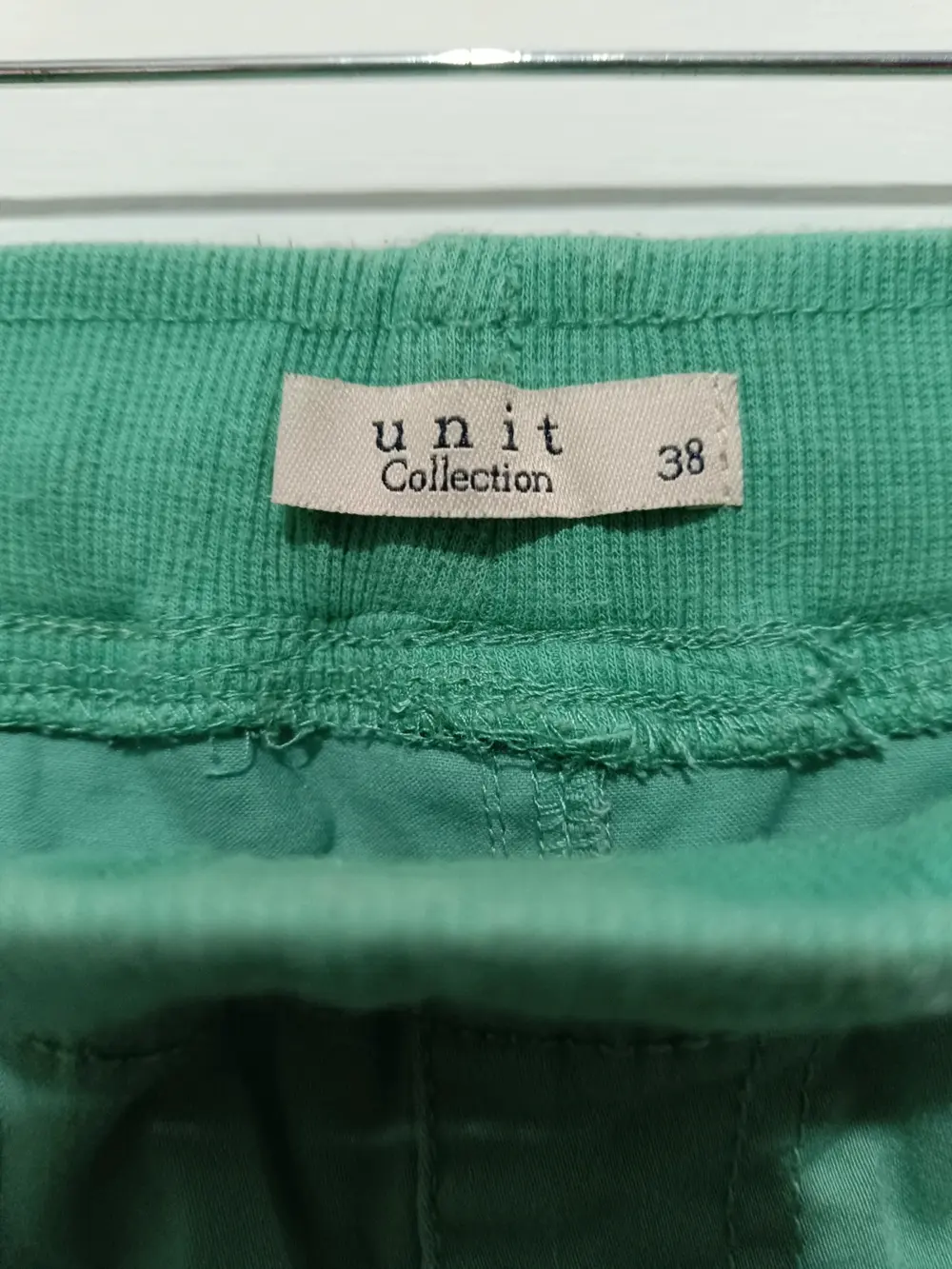 Falda por la la rodilla verde menta Unit collection talla 38 ver medidas, foto 3