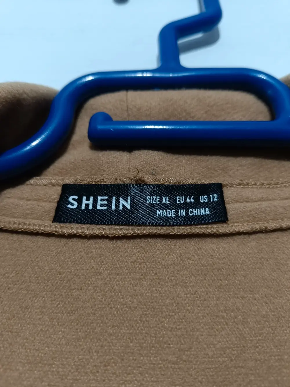 Abrigo cuello cascada Shein talla XL ver medidas, foto 2