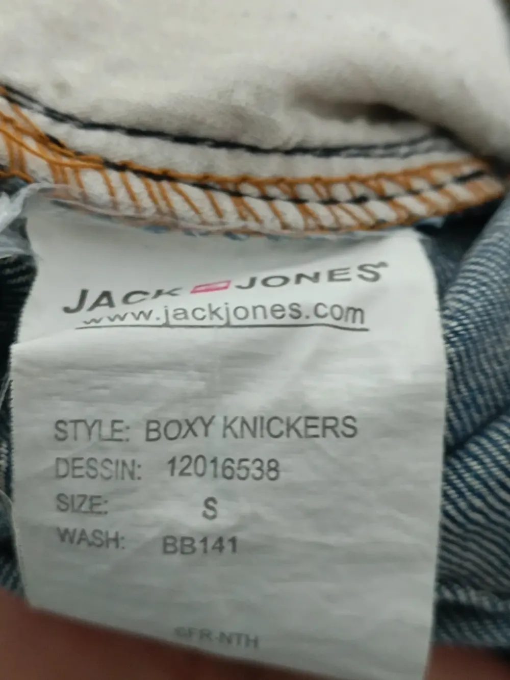 Pantalon vaquero corto Jack & Jones talla S ver medidas, foto 5