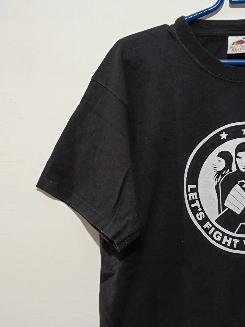 Camiseta manga corta Let's fight white pride talla L sirve para M ver medidas Fruit of the loom, foto 3