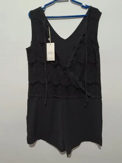 Mono corto cruzado negro verano It Hippie talla M/L ver medidas