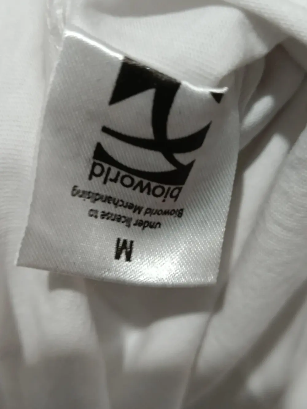 Camiseta Assassins Creed IV Bioworld talla M, foto 4