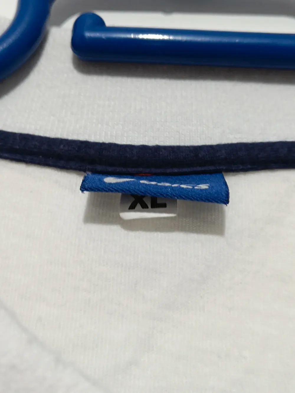 Polo manga corta Italia Asics talla XL pero no es mas una L ver medidas, foto 3