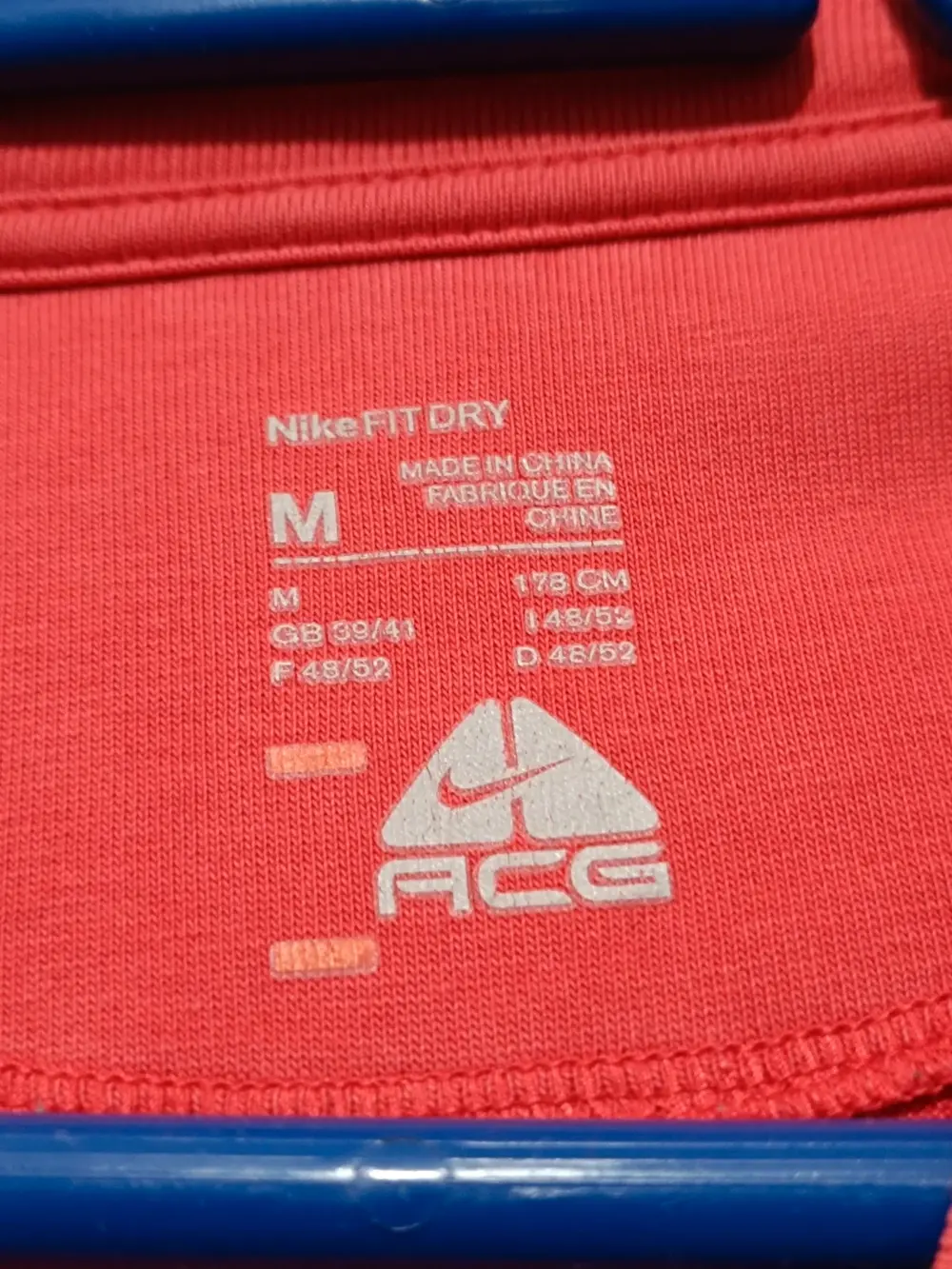 Camiseta manga corta Nike ACG talla M, foto 5