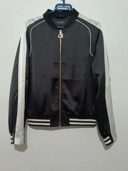 Chaqueta bomber Guess Dreamer talla S
