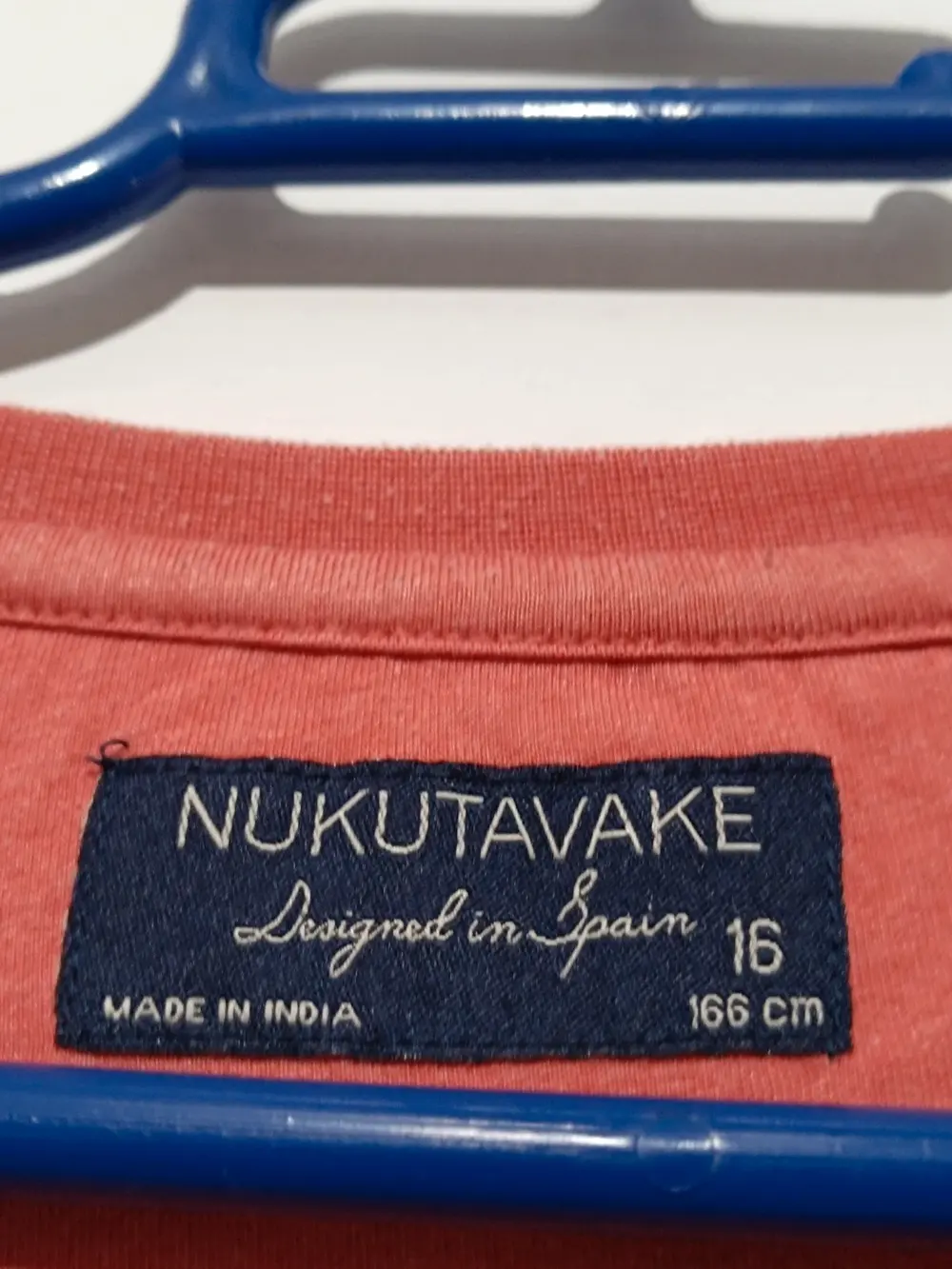 Camiseta manga corta Surfer Nukutavake talla 16; sirve para S ver medidas, foto 5