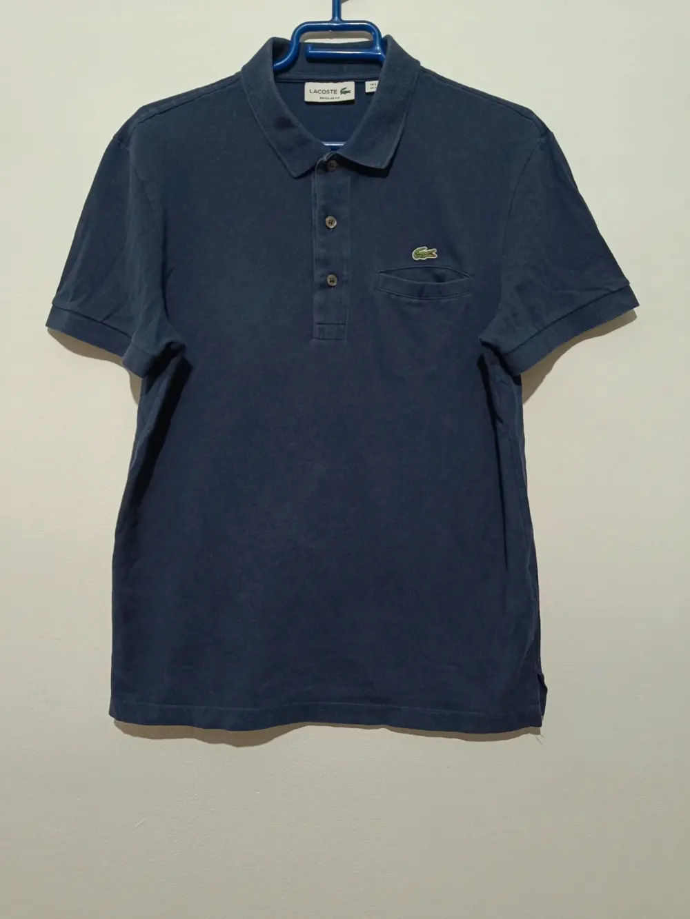 Polo manga corta Lacoste talla 3 equivale a una S