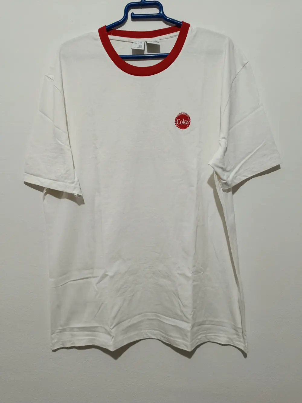 Camiseta Coca-Cola Bershka talla XL