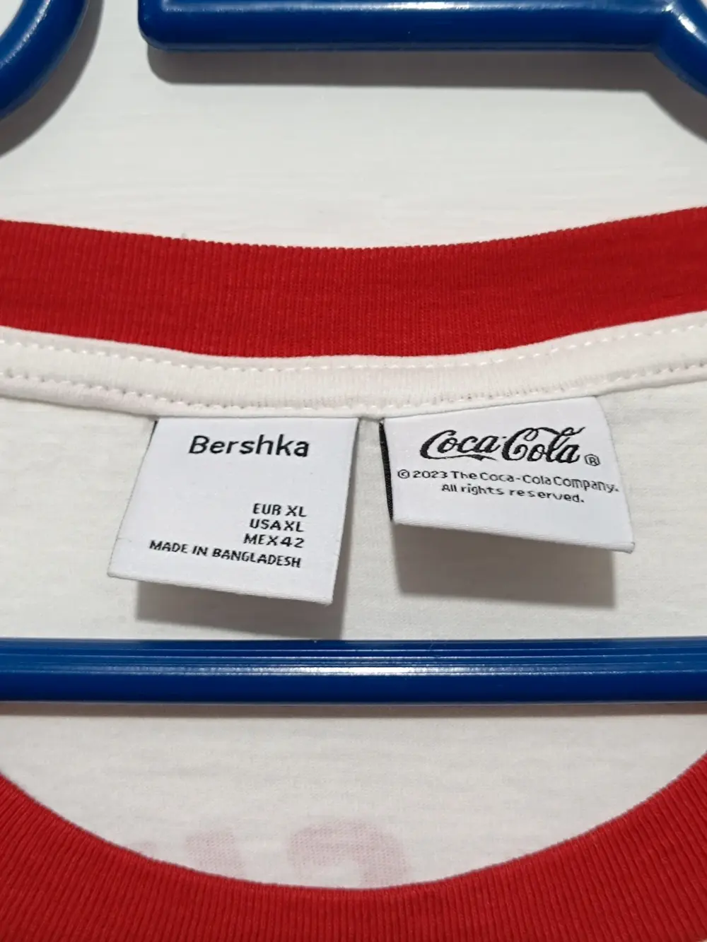 Camiseta Coca-Cola Bershka talla XL, foto 5