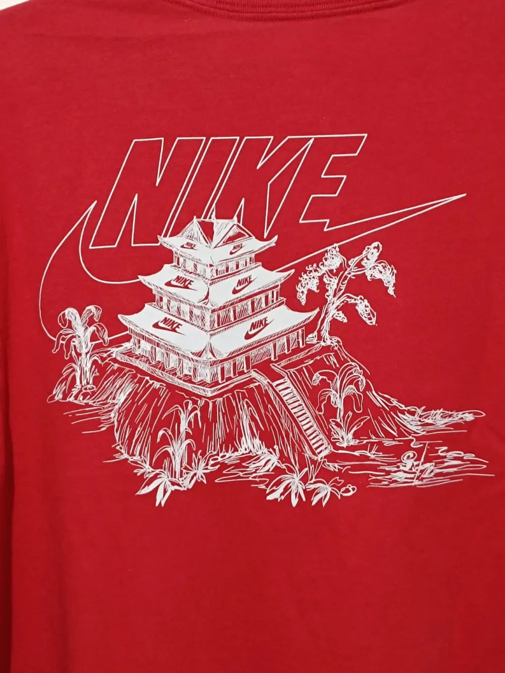 Camiseta Nike Sportswear talla L, foto 2