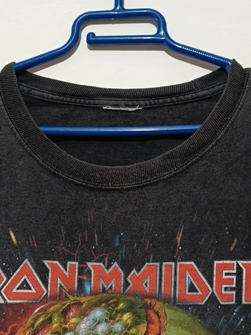Camiseta vintage Iron Maiden final frontier tour USA 2010 Hanes talla L sirve para XL ver medidas, foto 3