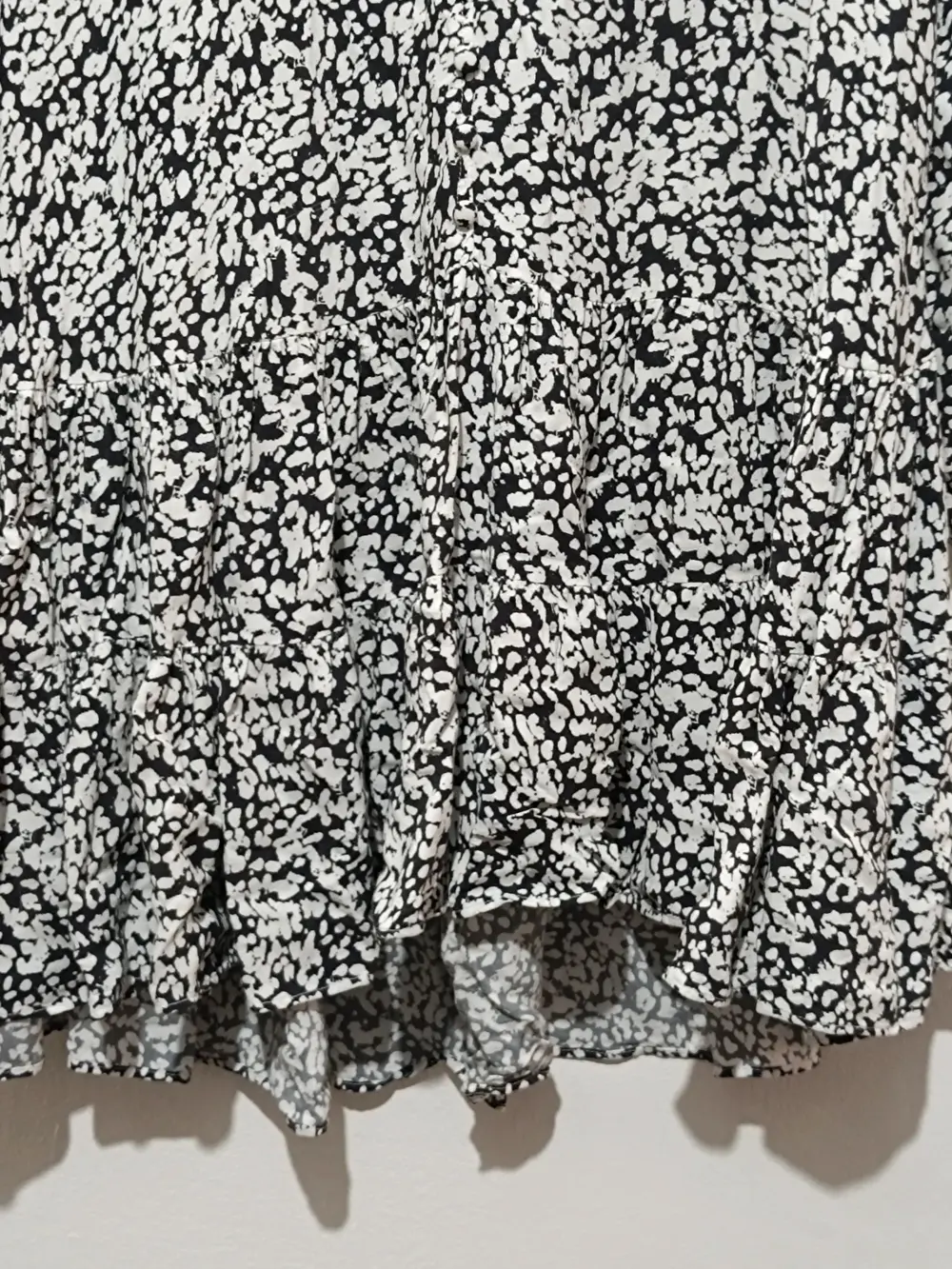 Vestido Zara blanco y negro estampado leopardo talla M, foto 2