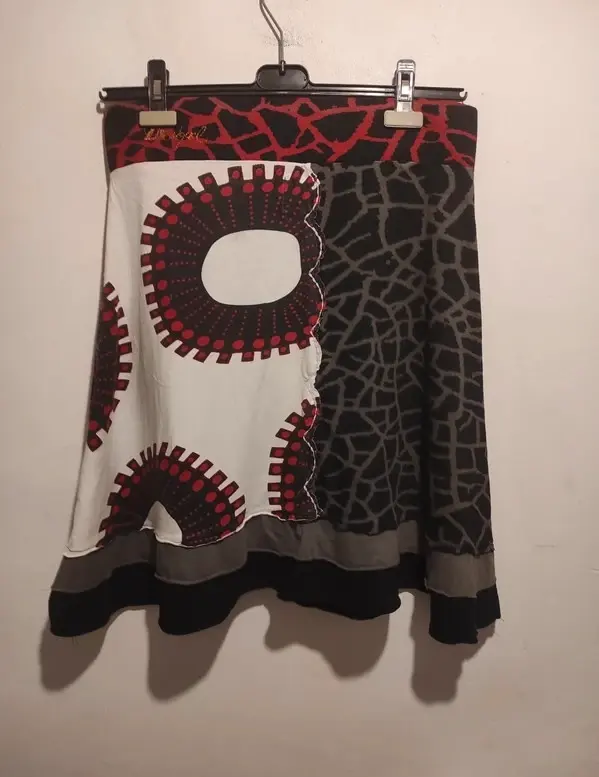 Falda Desigual Talla L, foto 4