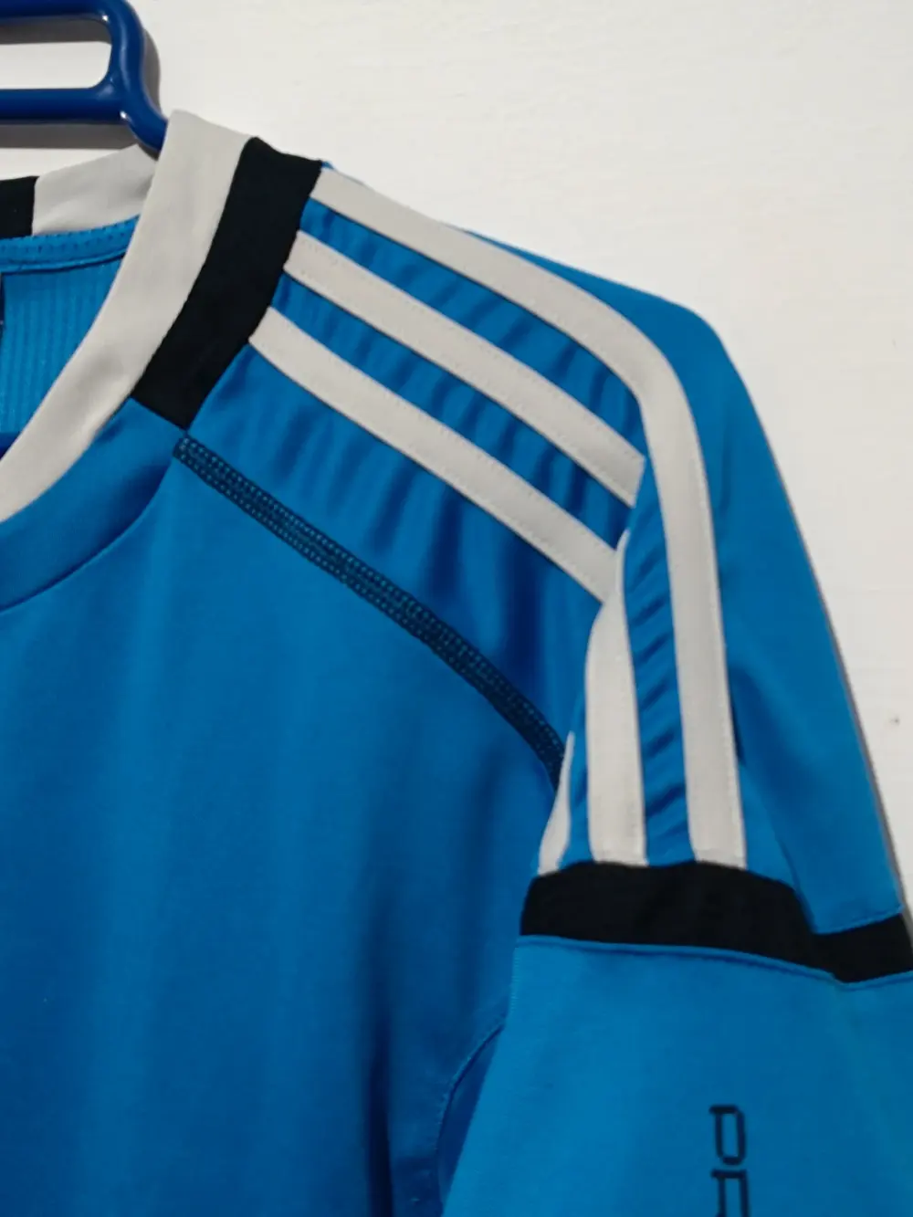 Camiseta manga corta Adidas predator talla M sirve para S ver medidas, foto 3
