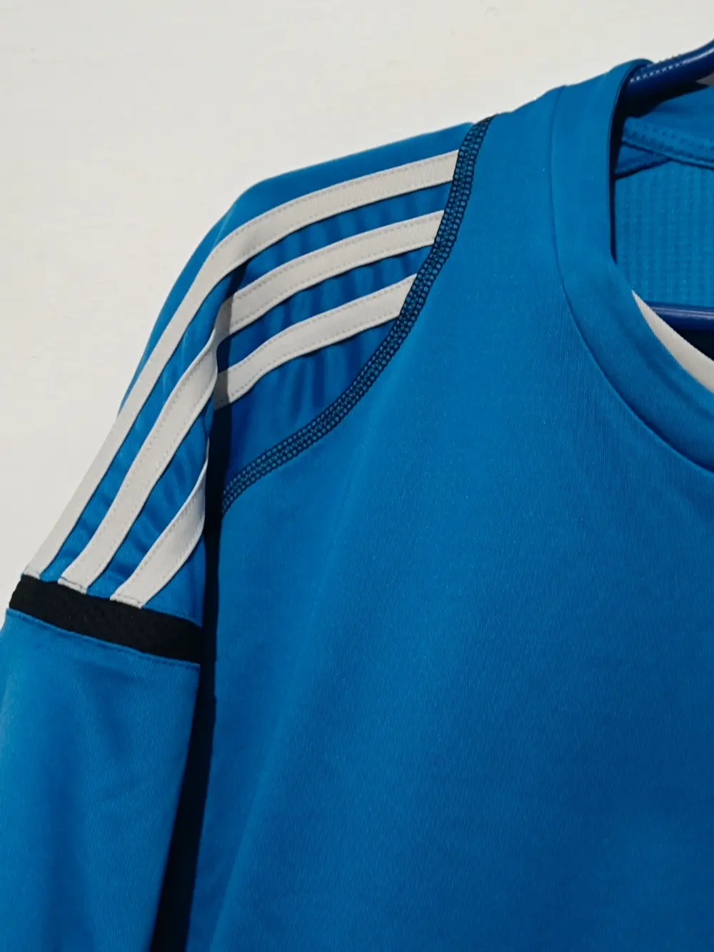 Camiseta manga corta Adidas predator talla M sirve para S ver medidas, foto 4
