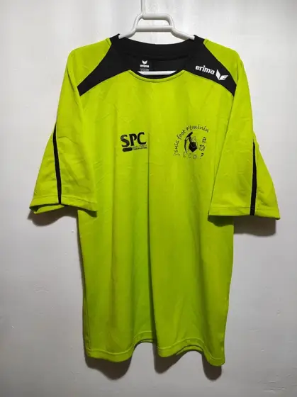 Camiseta futbol femenino Erima talla M pero sirve L