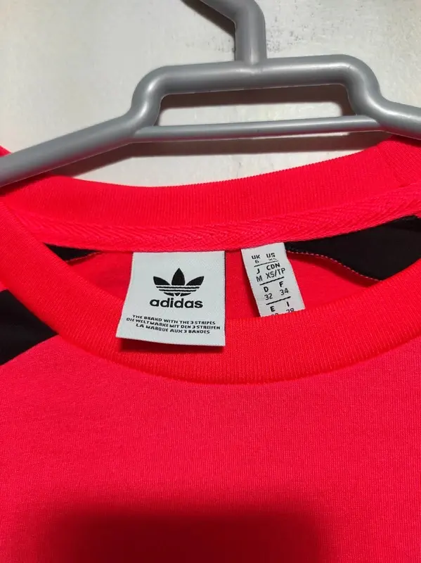 Camiseta manga corta Adidas unisex talla M sirve para L ver medidas, foto 3