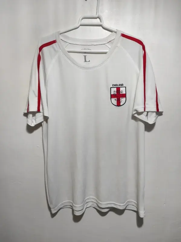 Camiseta manga corta England Off Company talla L