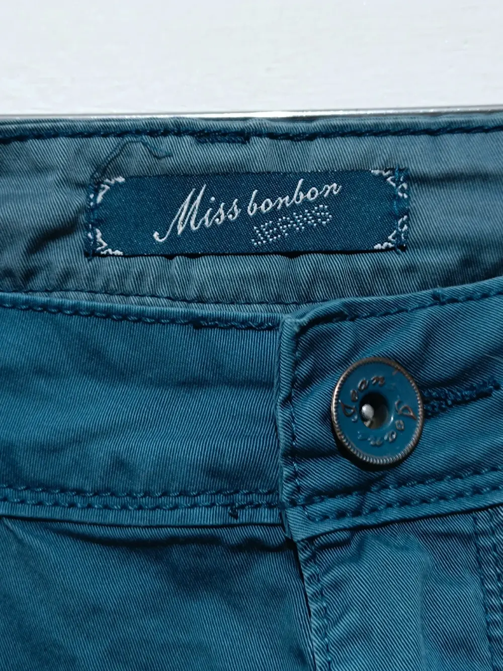 Pantalon corto vaquero Miss bombon talla L ver medidas, foto 3