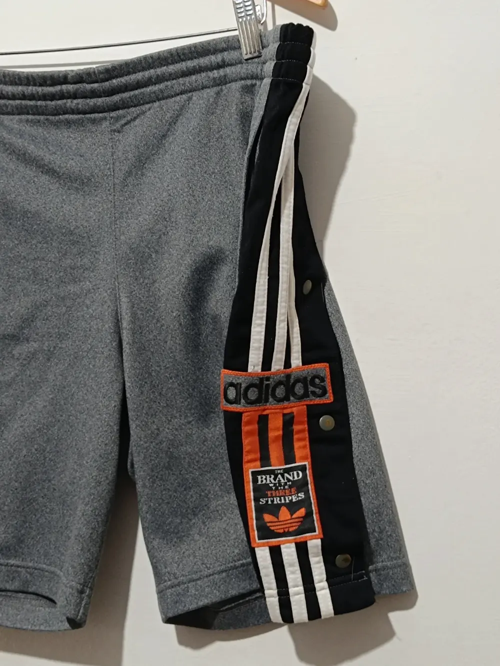 Pantalon corto Adidas originals 3 Stripes talla sirve para 2XL/3XL ver medidas!!, foto 3