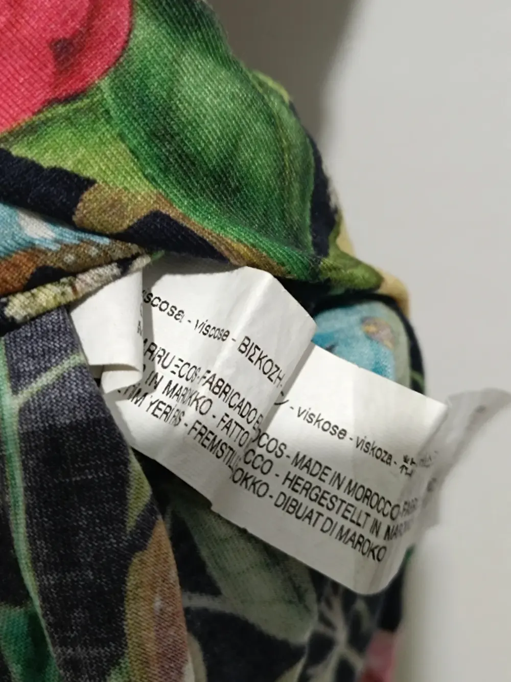 Camiseta estampada manga corta con flores Zara man talla S, foto 4