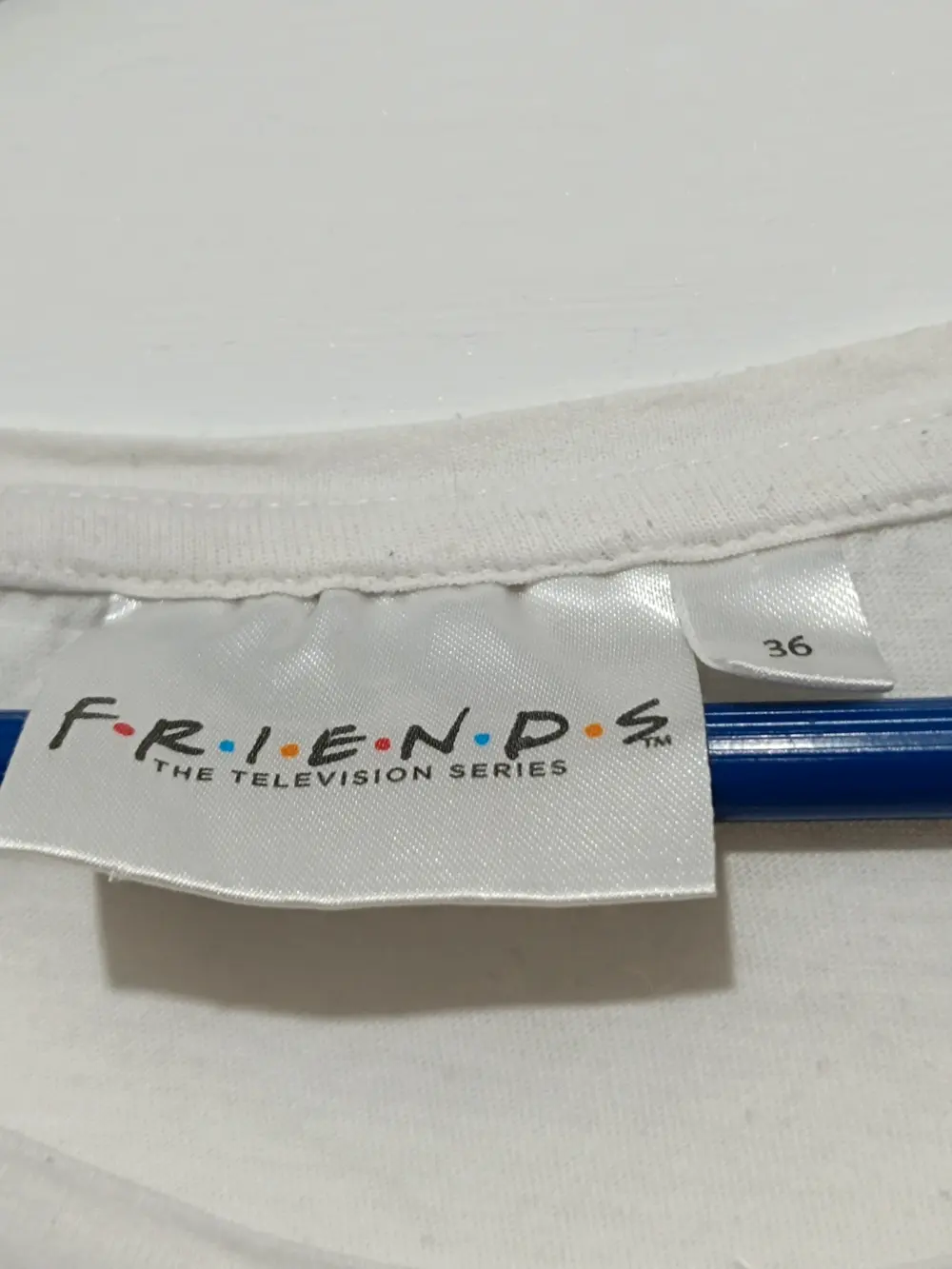 Camiseta vintage Friends manga corta Zeeman talla S ver medidas, foto 5