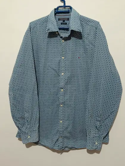 Camisa a topos manga larga Tommy Hilfiger New York fit talla XL