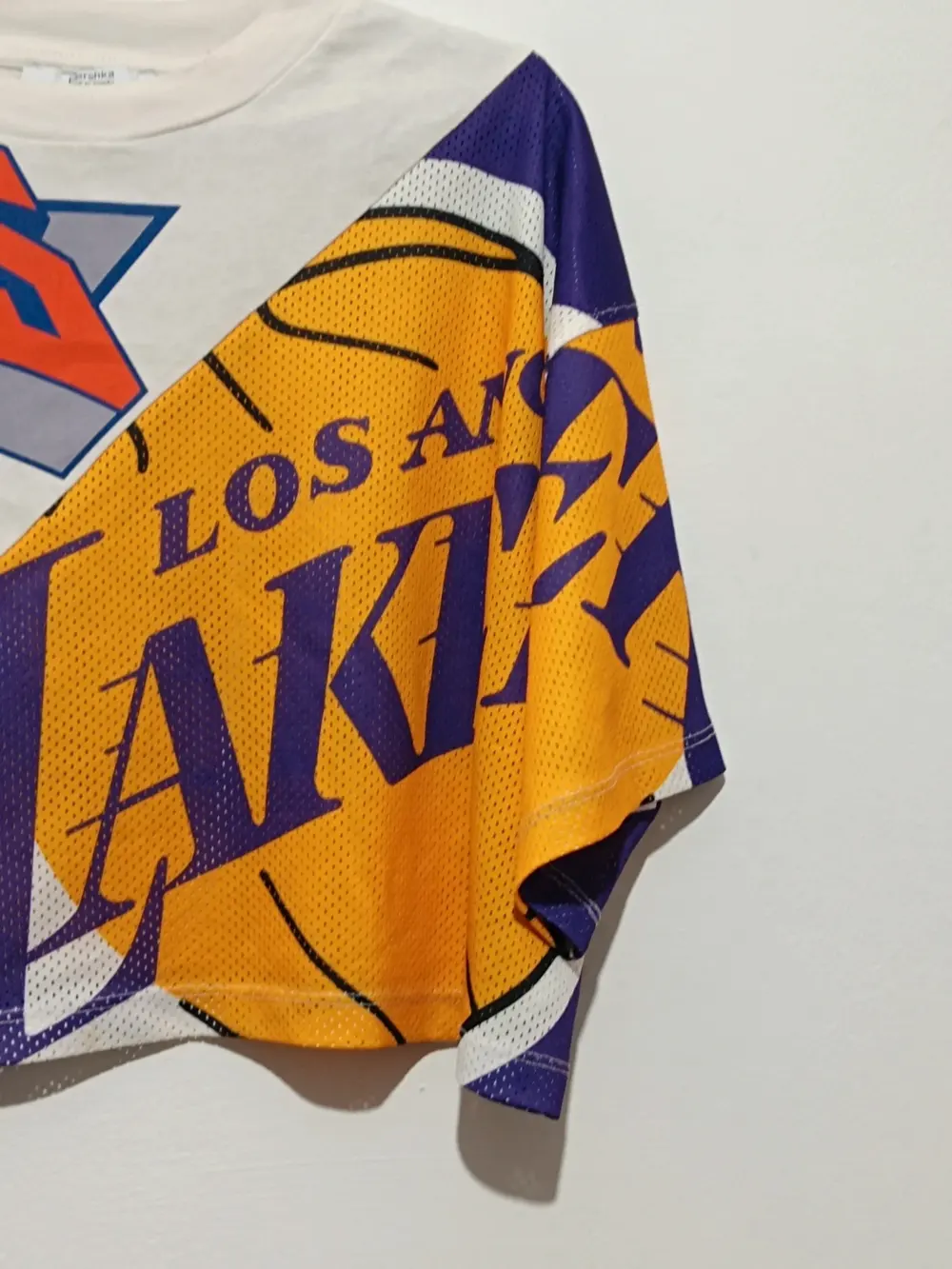 Camiseta top NBA Bershka talla L, foto 3