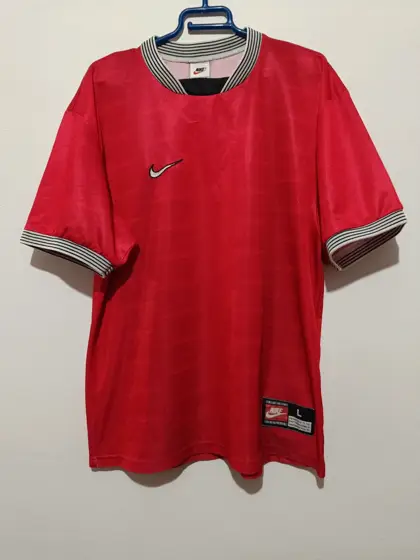 Camiseta vintage Nike roja talla L