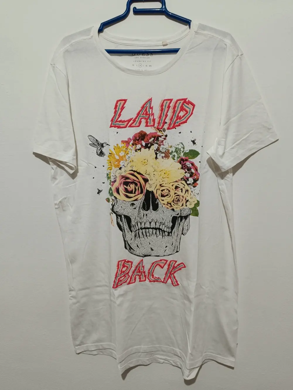 Camiseta manga corta Laid Back Guess talla M sirve para L ver medidas