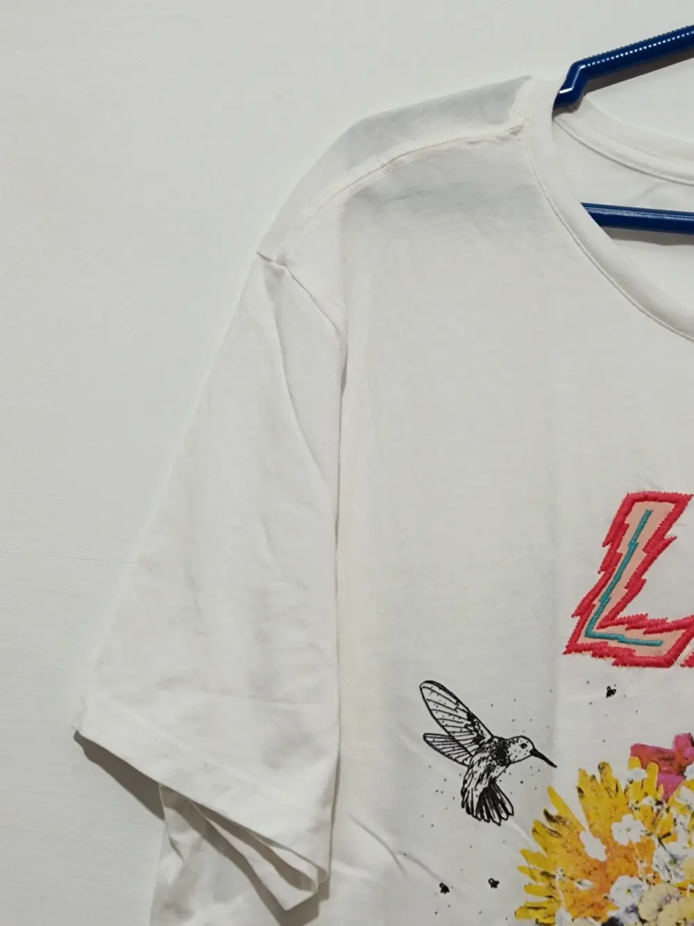 Camiseta manga corta Laid Back Guess talla M sirve para L ver medidas, foto 3