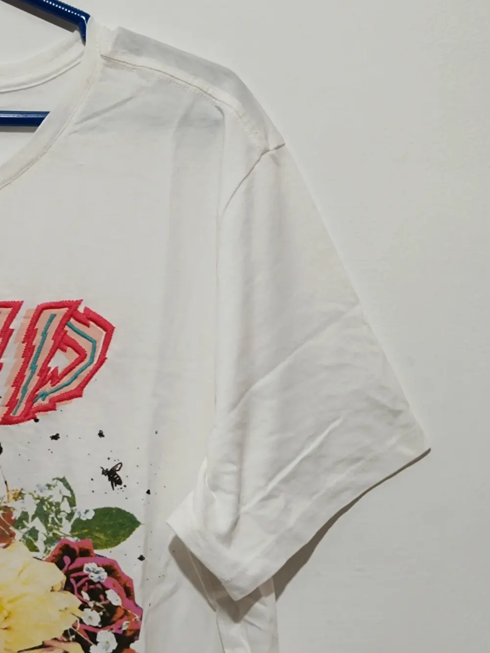 Camiseta manga corta Laid Back Guess talla M sirve para L ver medidas, foto 4
