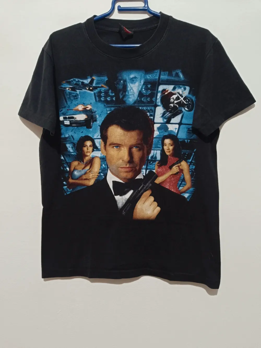 Camiseta vintage James Bond 007 año 1997 Rock Elephant talla M sirve para S ver medidas