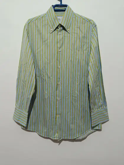 Camisa a rayas hombre manga larga Carolina Herrera talla 15-1/5 equivale a una M ver medidas
