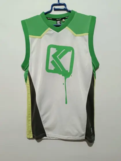 Camiseta sin mangas Karl kani talla S ver medidas