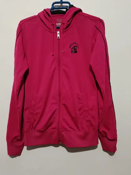 Chaqueta Nike The Athletic dept. talla S ver medidas