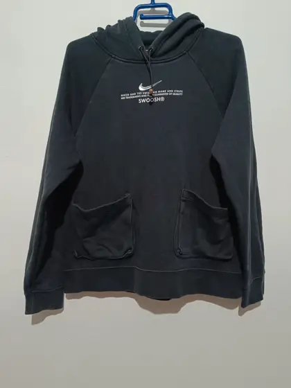 Sudadera con capucha Nike Swoosh talla S