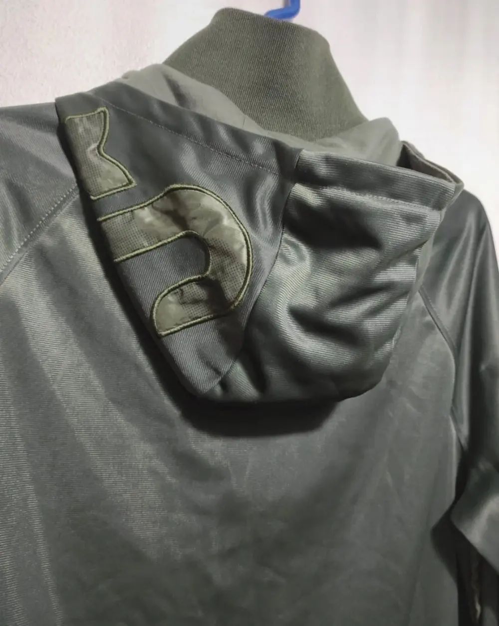Sudadera con capucha i cremallera jack & Jones talla L, foto 3