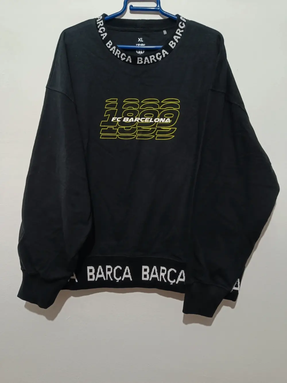 Sudadera negra Barça Numerology talla XL