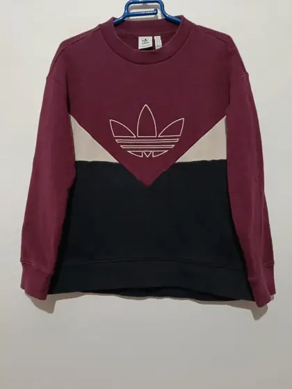 Sudadera Adidas tricolor originals talla 30 Equivale a una 3xs ver medidas