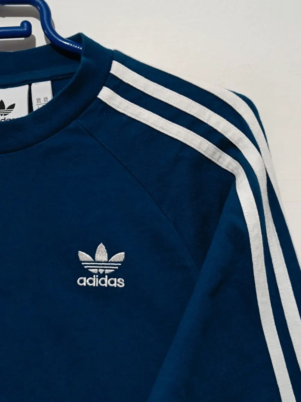 Camiseta manga larga Adidas originals talla XS unisex, foto 4