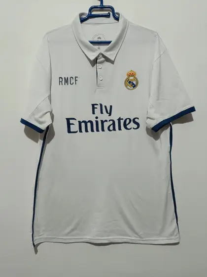 Camiseta Real Madrid Ronaldo 7 oficial Real Madrid talla XXL sirve para XL ver medidas